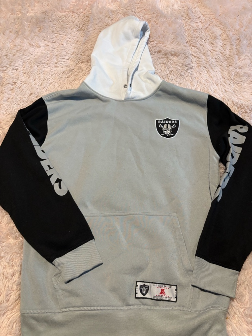 Las Vegas Raiders Two-Tone Hoodie - Gray & Black